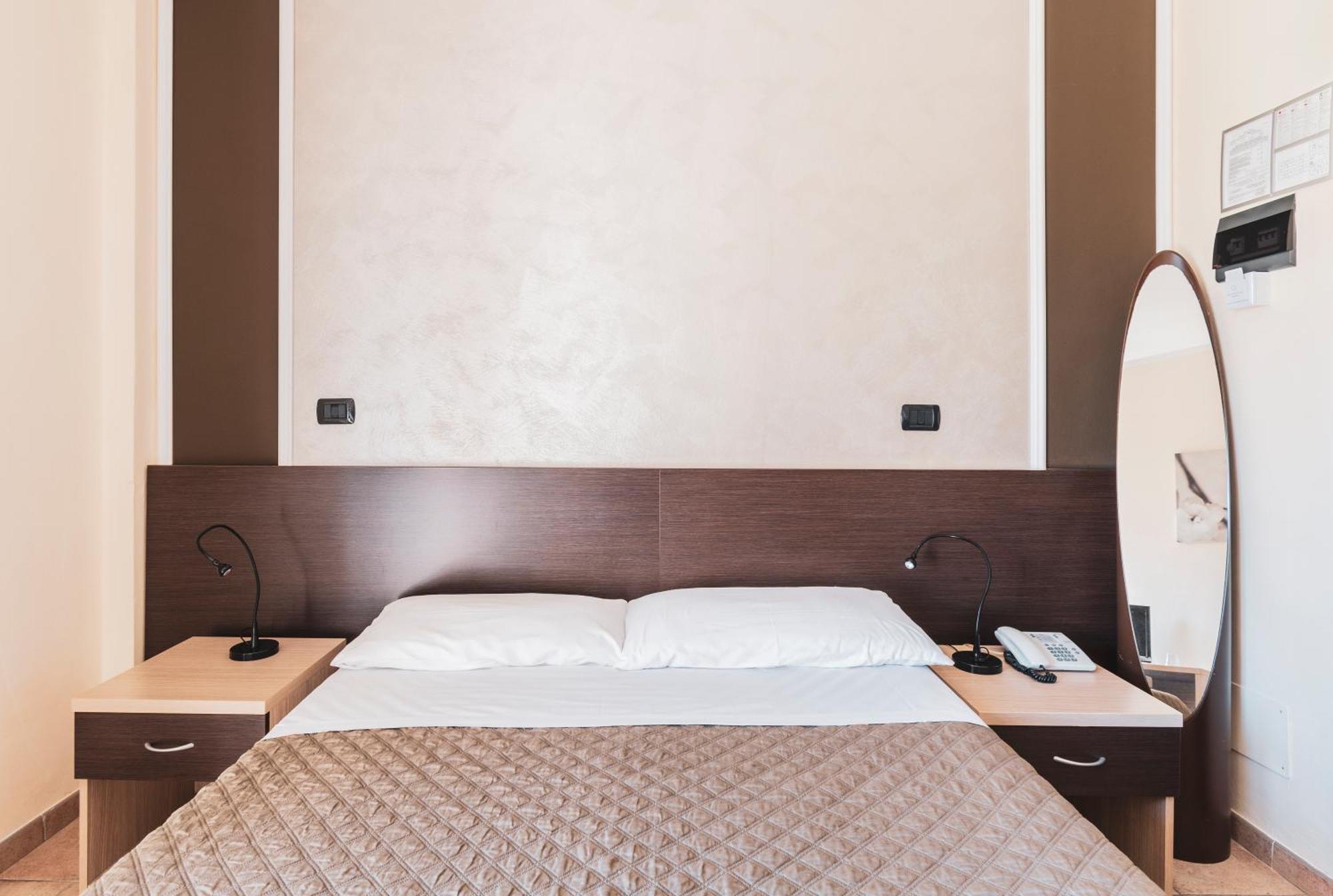 Hotel Gabrini Marina di Massa Dış mekan fotoğraf