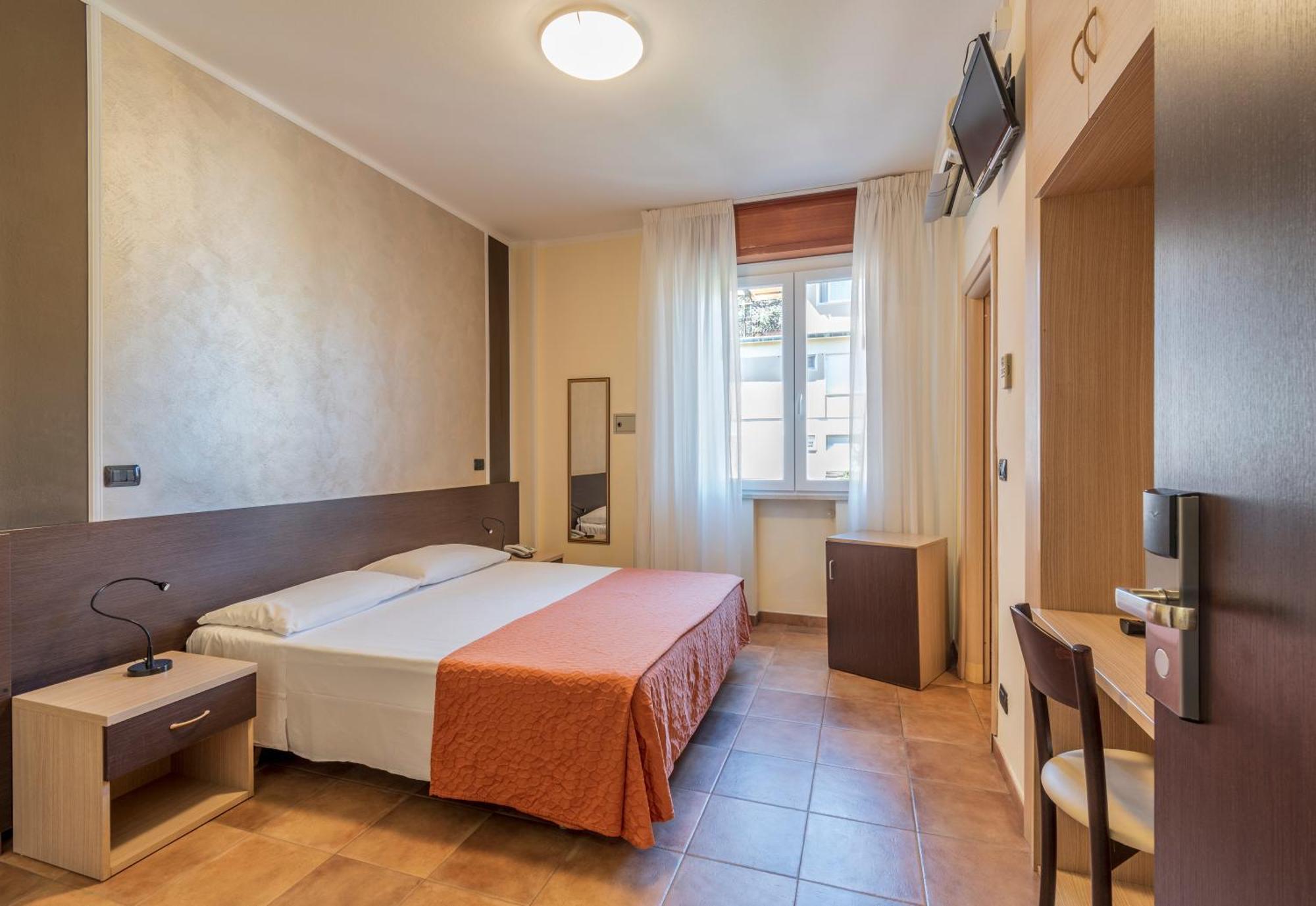 Hotel Gabrini Marina di Massa Dış mekan fotoğraf