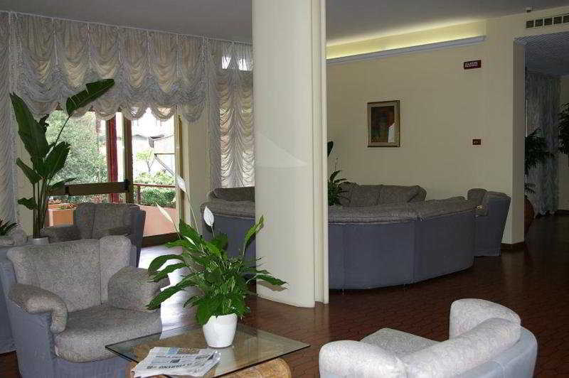 Hotel Gabrini Marina di Massa Dış mekan fotoğraf