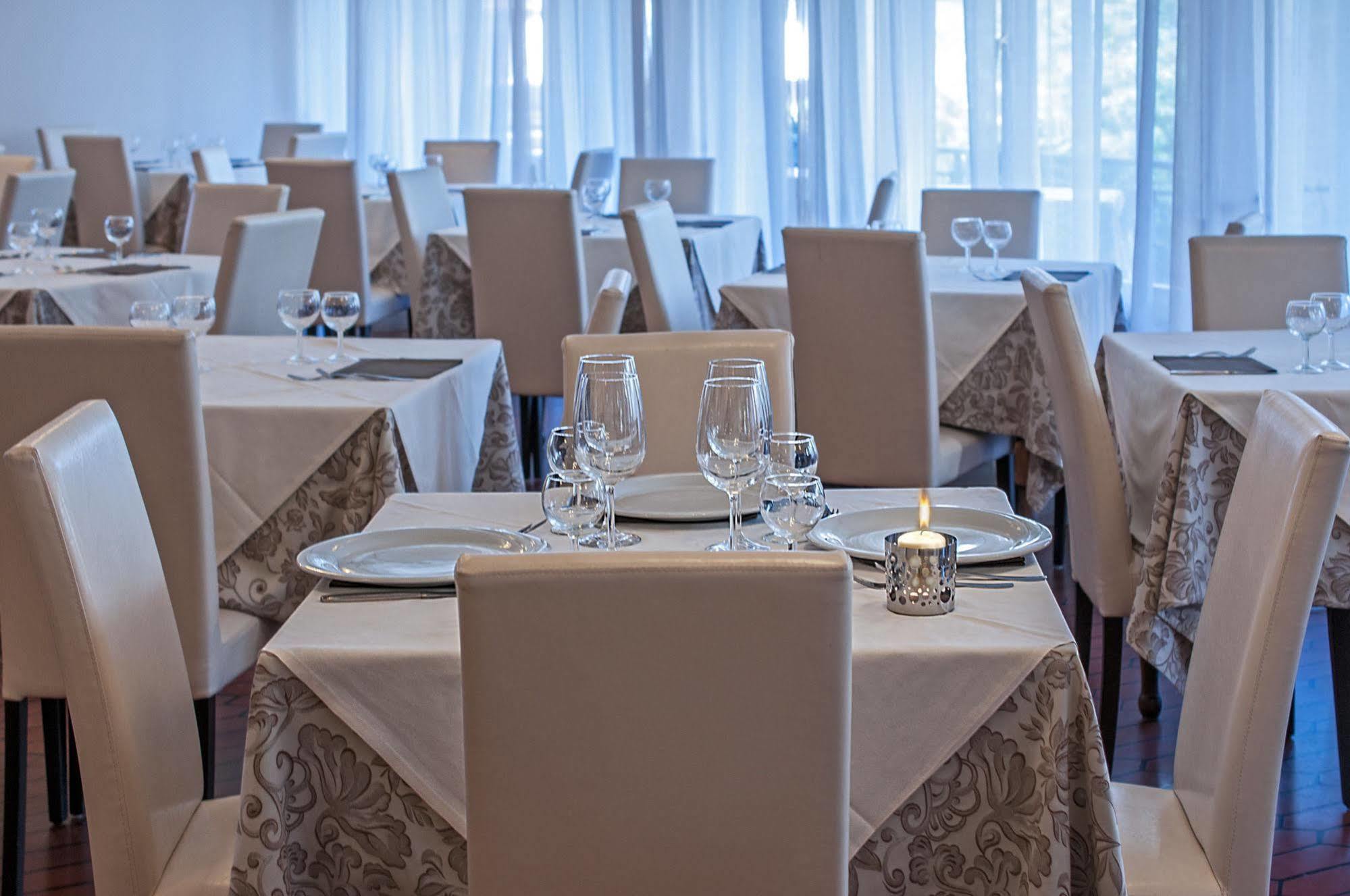 Hotel Gabrini Marina di Massa Dış mekan fotoğraf